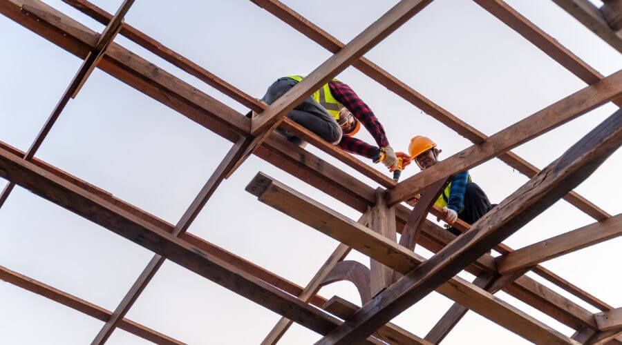 Professional gutter cleaning services in Pflugerville, TX